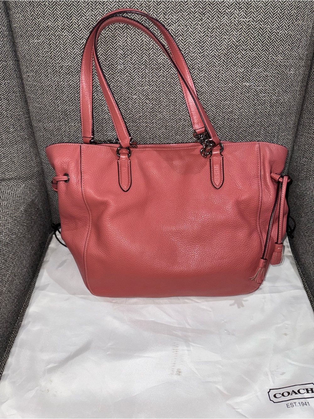 Coach F72650 Leather Elle Chain Tote Shoulder Bag In Tulip/Pink - Picture 2 of 5